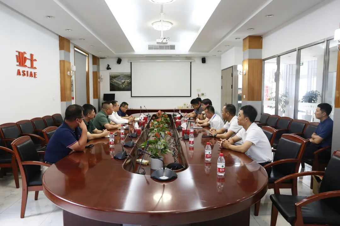 推动战术合作，北方老子有钱lzyq88集团携手亚士创能